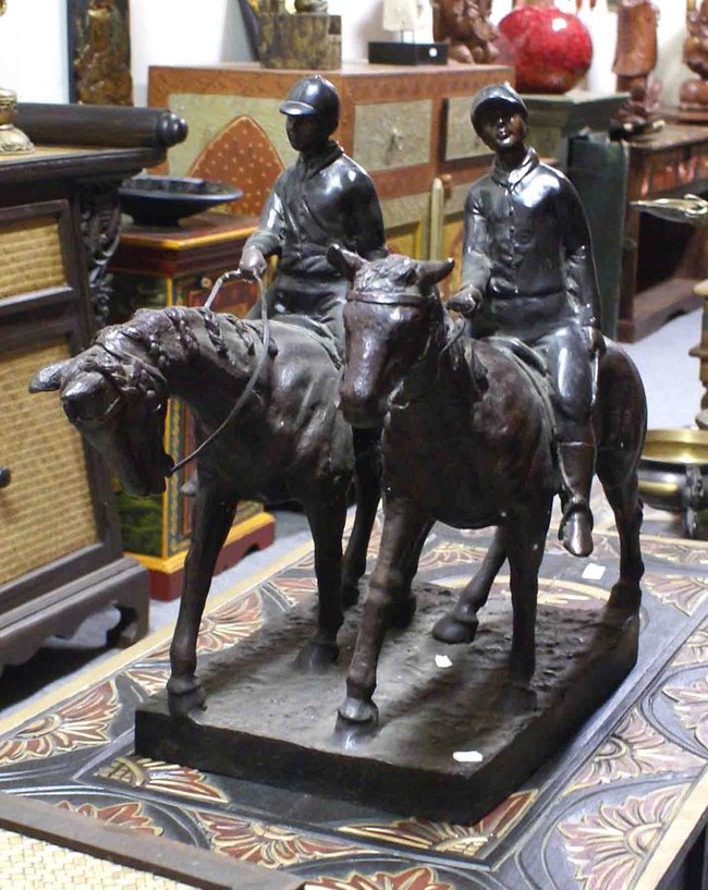 cavalier et chevaux en bronze moulé