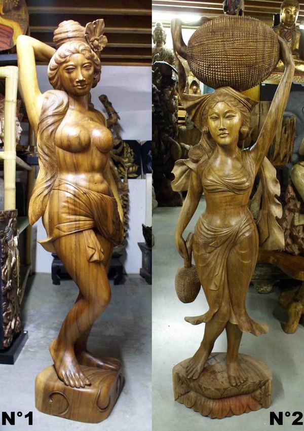 statue de femme debout en bois massif