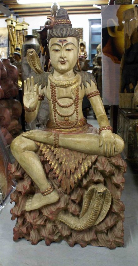grande statue de shiva cobra en bois.