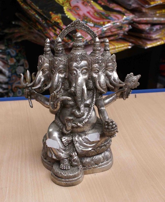 statue de Ganesh à 5 têtes en bronze argenté