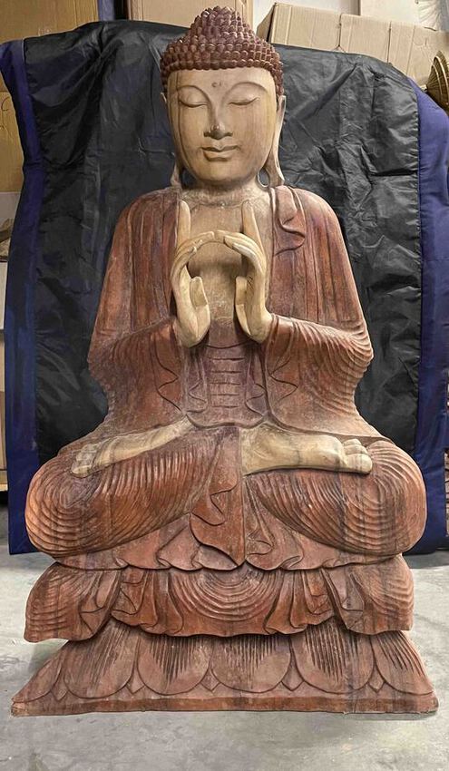 Grande statue de Bouddha assis en bois bicolore