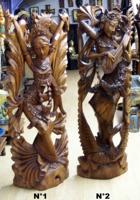 grande sculpture de sita en bois