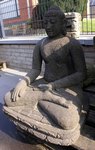 sculpture de Bouddha en pierre de lave naturelle