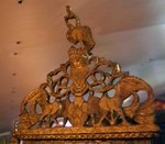 grand reliquaire ou autel ancien en bois doré