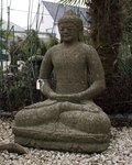 sculpture de Bouddha assis en lotus