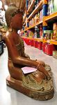 Grande statue de Bouddha assis en bois peint