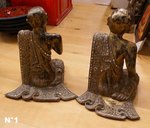 duo de statue de moine en bois - moine en prière