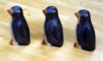 pingouins en bois peints