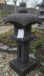 grande lampe Japonaise sur pied en pierre de lave naturelle