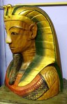grand buste de pharaon en bois et peinture