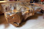 table basse carre en bois sous verre