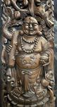 Grand cadre en bois sculpté d'un Bouddha rieur monté sur un dragonGrand cadre en bois sculpté d'un Bouddha rieur monté sur un dragon