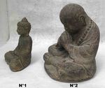 Statue de Bouddha assis en prière en pierre de lave reconstituée
