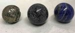 Sphère en pierre de pyrite, obsidienne neige et lapis lazuli