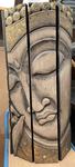 Cadre paravent en bois sculpté et peint d'une tête de Bouddha