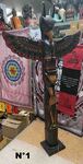 Très grand totem des Indiens d'Amérique peint et sculpté 200 cm