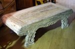 grande table basse originale en bois de teck ancien