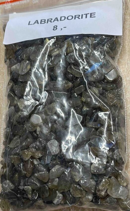 Labradorite en pierre roul&eacute;e au poids
