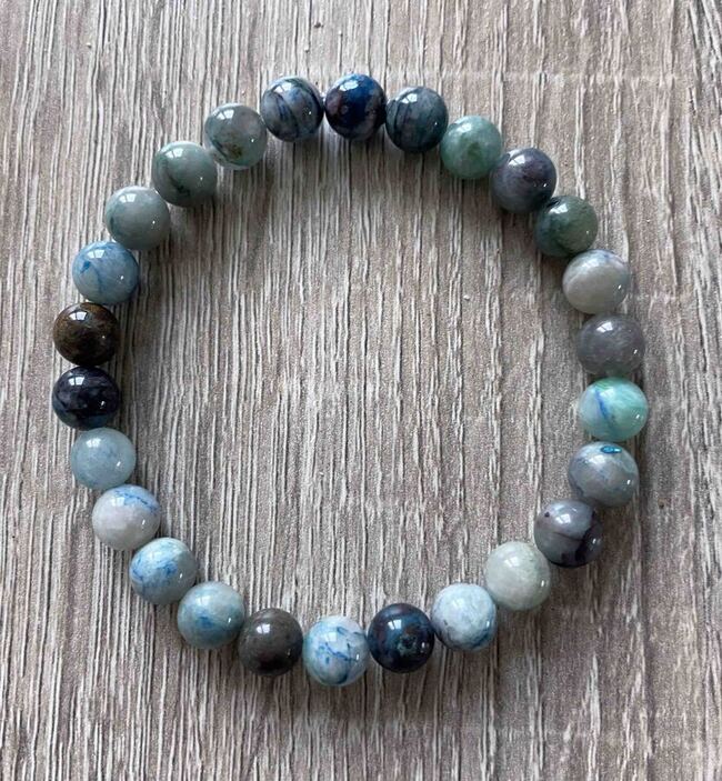 Bracelet en pierre naturelle de Ajoïte ou Shattuckite