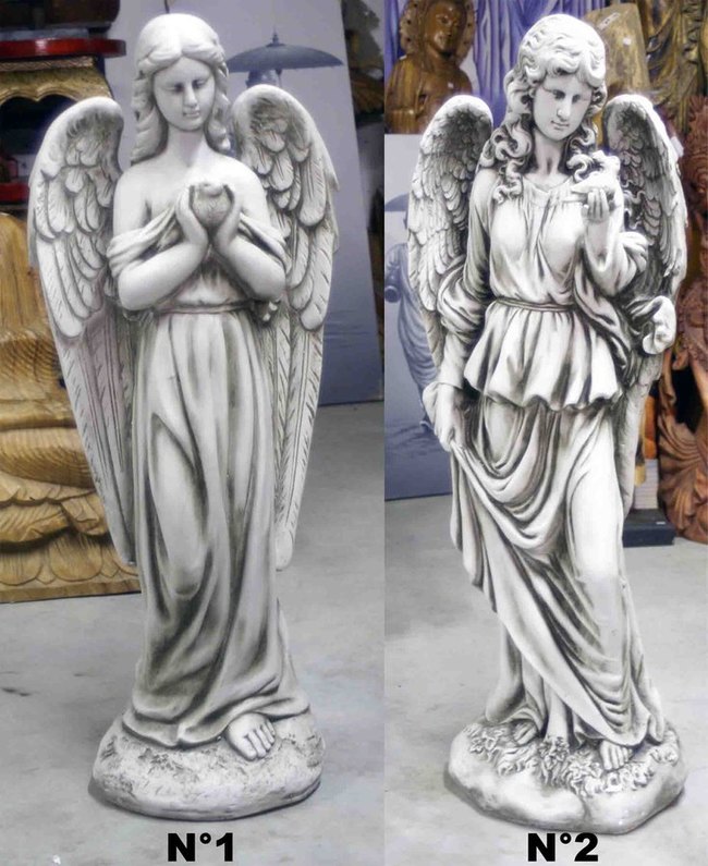 grande statue d'ange portant un oiseau en r&eacute;sine