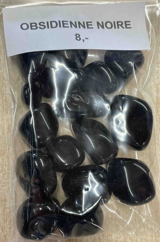 Pierre roul&eacute;e ou brut en Obsidienne noire naturelle au poids