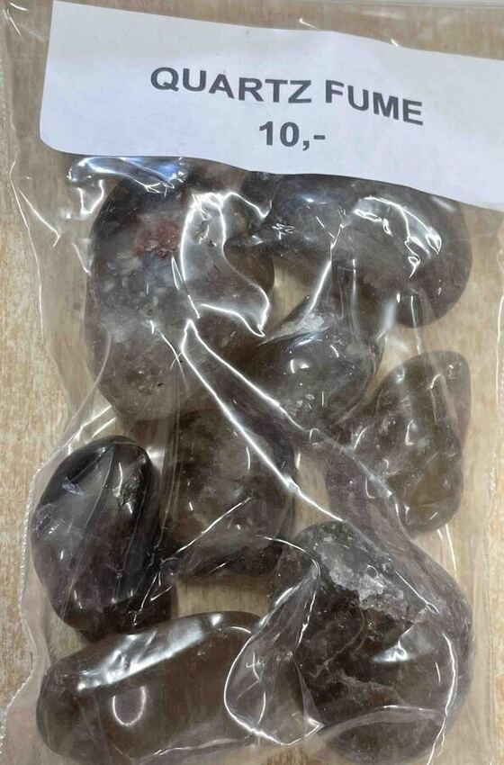 Quartz fum&eacute; en pierre roul&eacute;e au poids