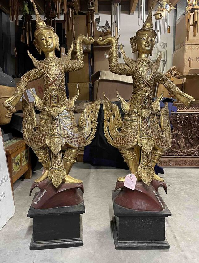 Couple de danseuse Thaïlandaise en bois dorée