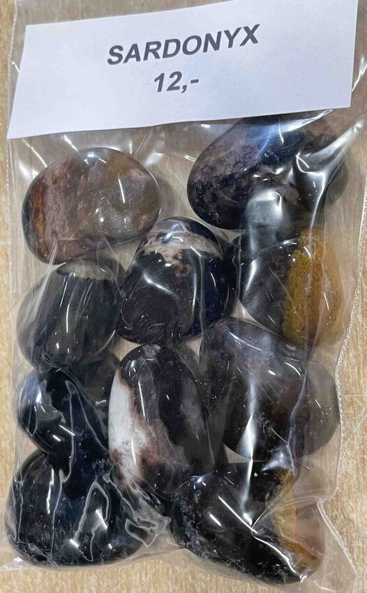 Sardonyx en pierre roul&eacute;e par lot au poids