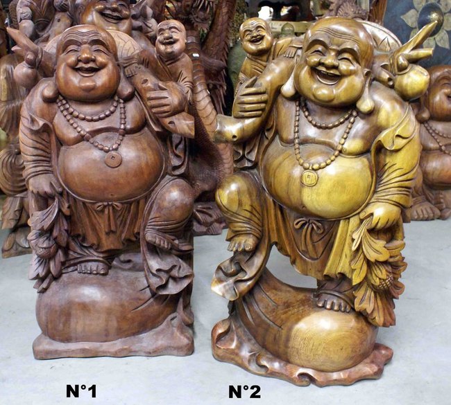 statue de BOUDDHA sculpt&eacute; en bois de suar, indon&eacute;sie. de face