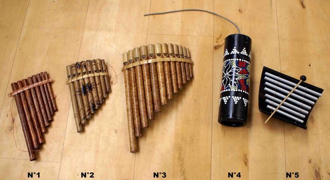fl&ucirc;te de pan, tonnerre tube ou xylophone