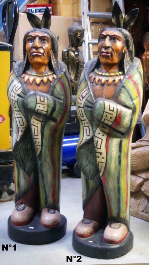 grande statue des Indiens d'Amérique du nord