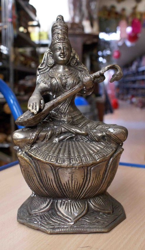 grande statuette en bronze argent&eacute; avec mandoline