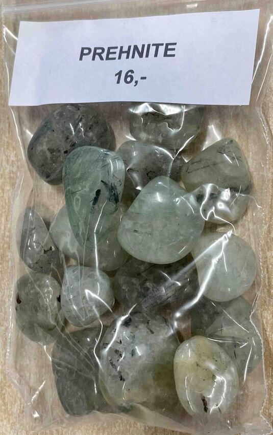 Pr&eacute;hnite en pierre roul&eacute;e par lot au poids