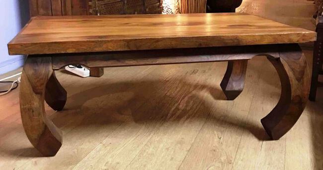 Grande table basse de style opium en bois d'acacia