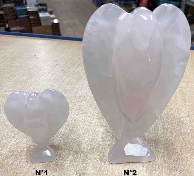 Statue d'ange en quartz rose