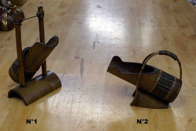 grand porte bouteille en bois de bambou pour une déco de table originale