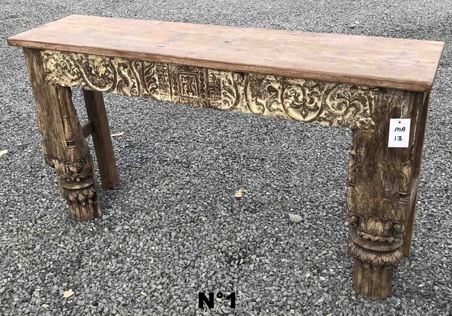 Grand meuble console en vieux bois de teck sculpté