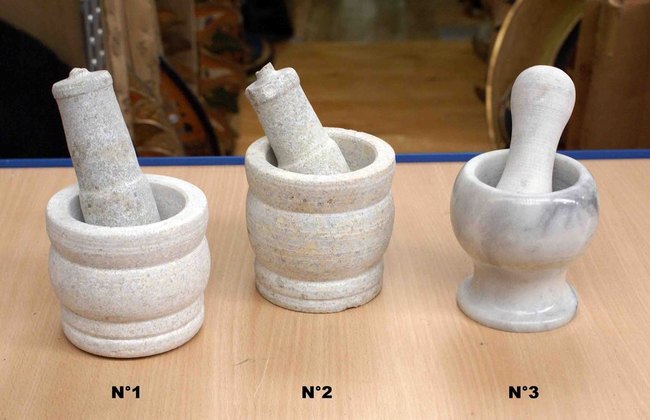 mortier ou broyeur d'&eacute;pice en marbre