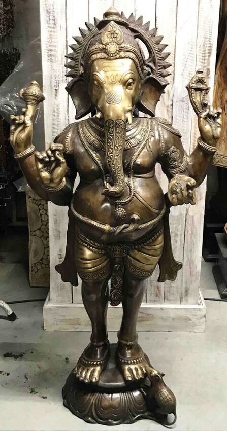 Grande statue de Ganesh debout en bronze moulé