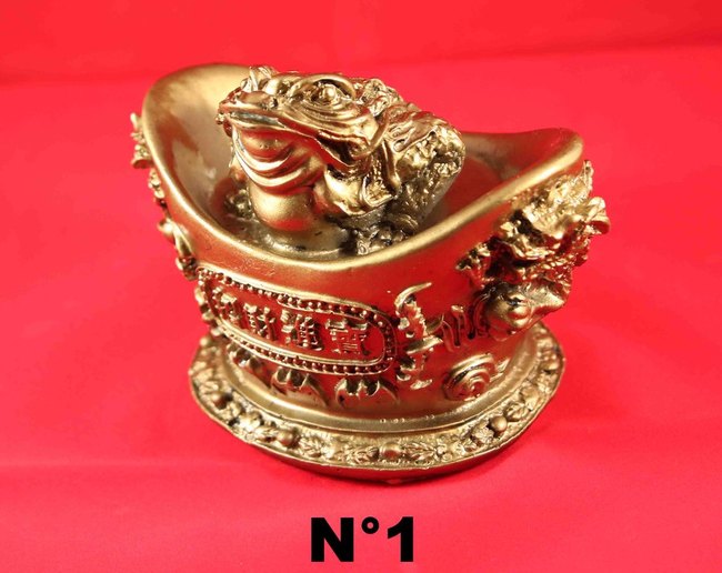 lingot d'or feng shui avec crapaud &agrave; 3 pattes ou yuen bao