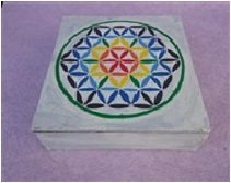 boite de rangement en bois avec fleur de vie