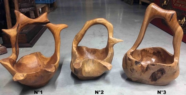 Petite corbeille en racine de teck