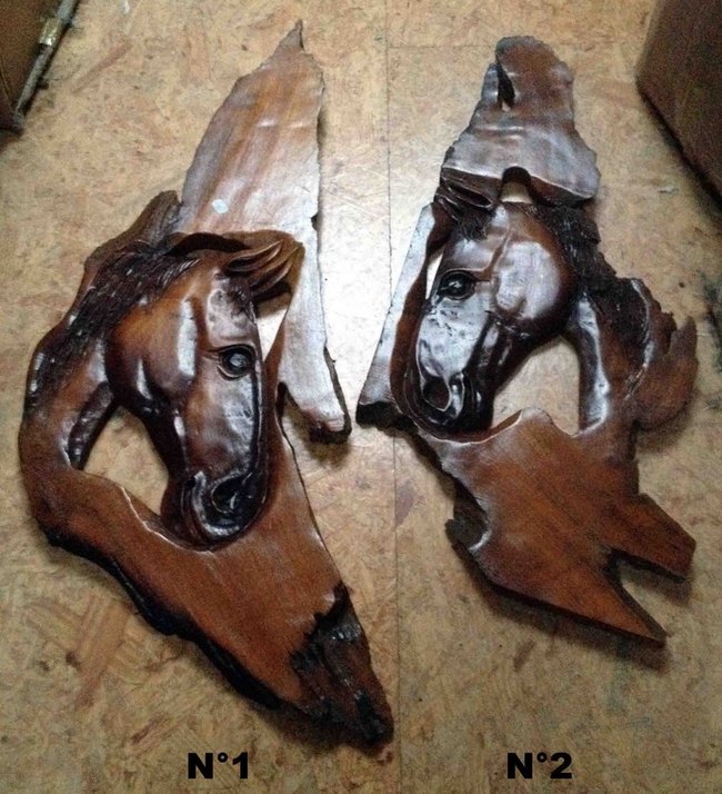 tête de cheval en bois sculpté à accrocher en décoration murale