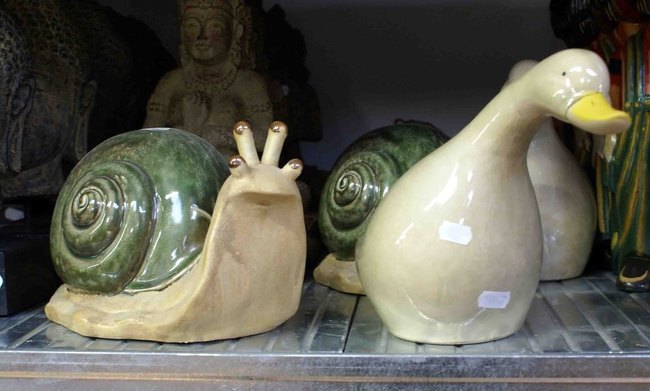 escargot ou canard en terre cuite