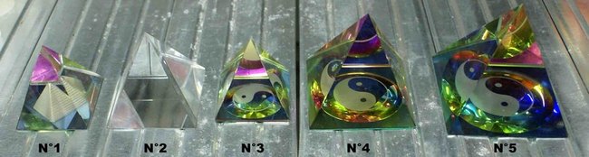 pyramide feng shui en cristal