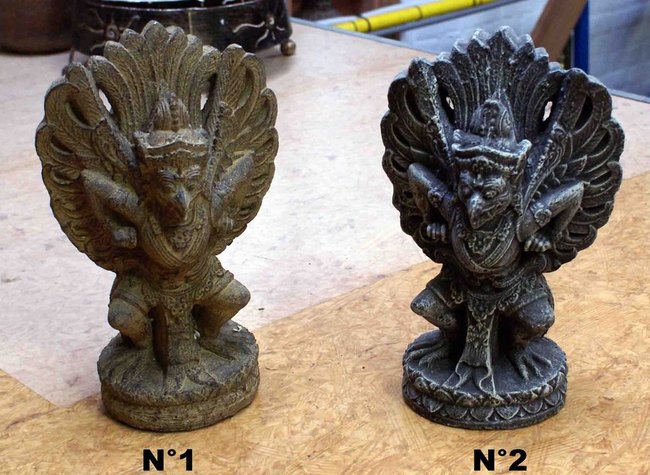 statue en pierre de l'aigle, Garuda - statue extérieur en pierre