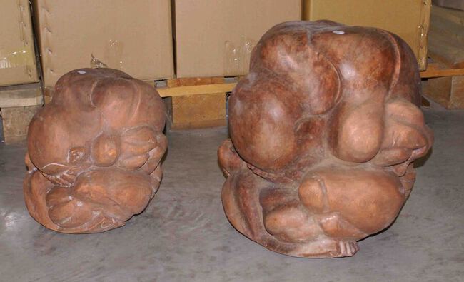 Petit yogi en bois de suar