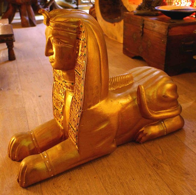 grande statue de sphinx en bois et or fin