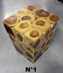 Petit tabouret conique en bois de teck et rondin