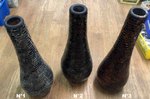 Vase à bec en terre cuite et mosaïque de verre